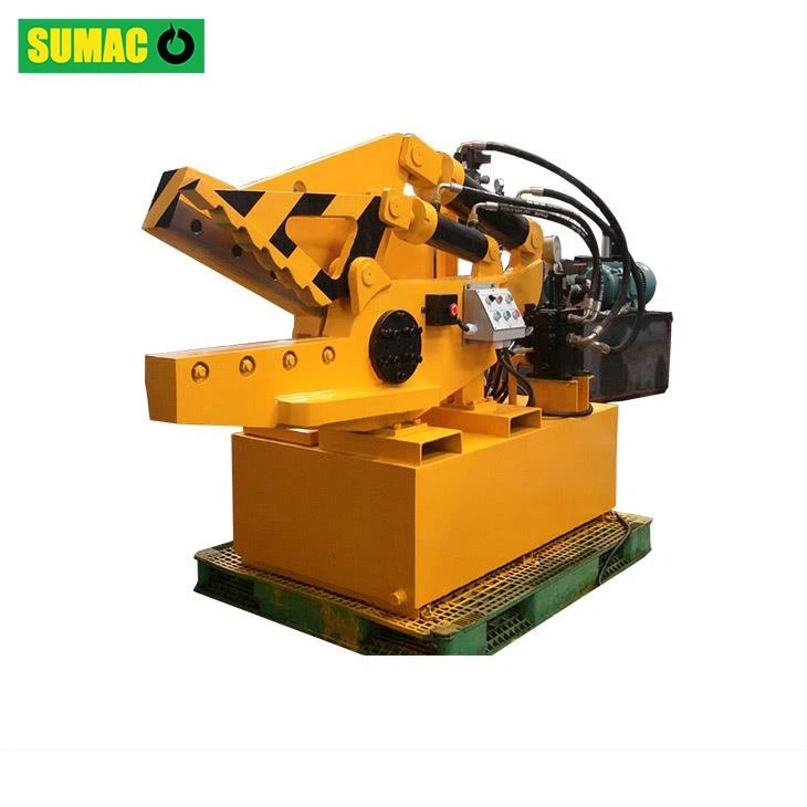 Recyklácia kovového odpadu Odpadový aligátor